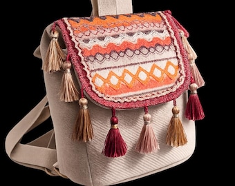 Boho ryggsäck med tofsar, etnisk tribal mini-ryggsäck, festivalboho-väska, färgglad vävd liten ryggsäck för kvinnor, present till henne