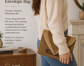 Bolso de mano tipo sobre vintage con detalles en madera marrón claro y estilo bohemio de los 90.