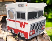 Retro Camper Birdhouse, 3D Printed Vintage RV Bird House, Camping Garden Decor, Gift for RV Lovers — photo 3 of 17
