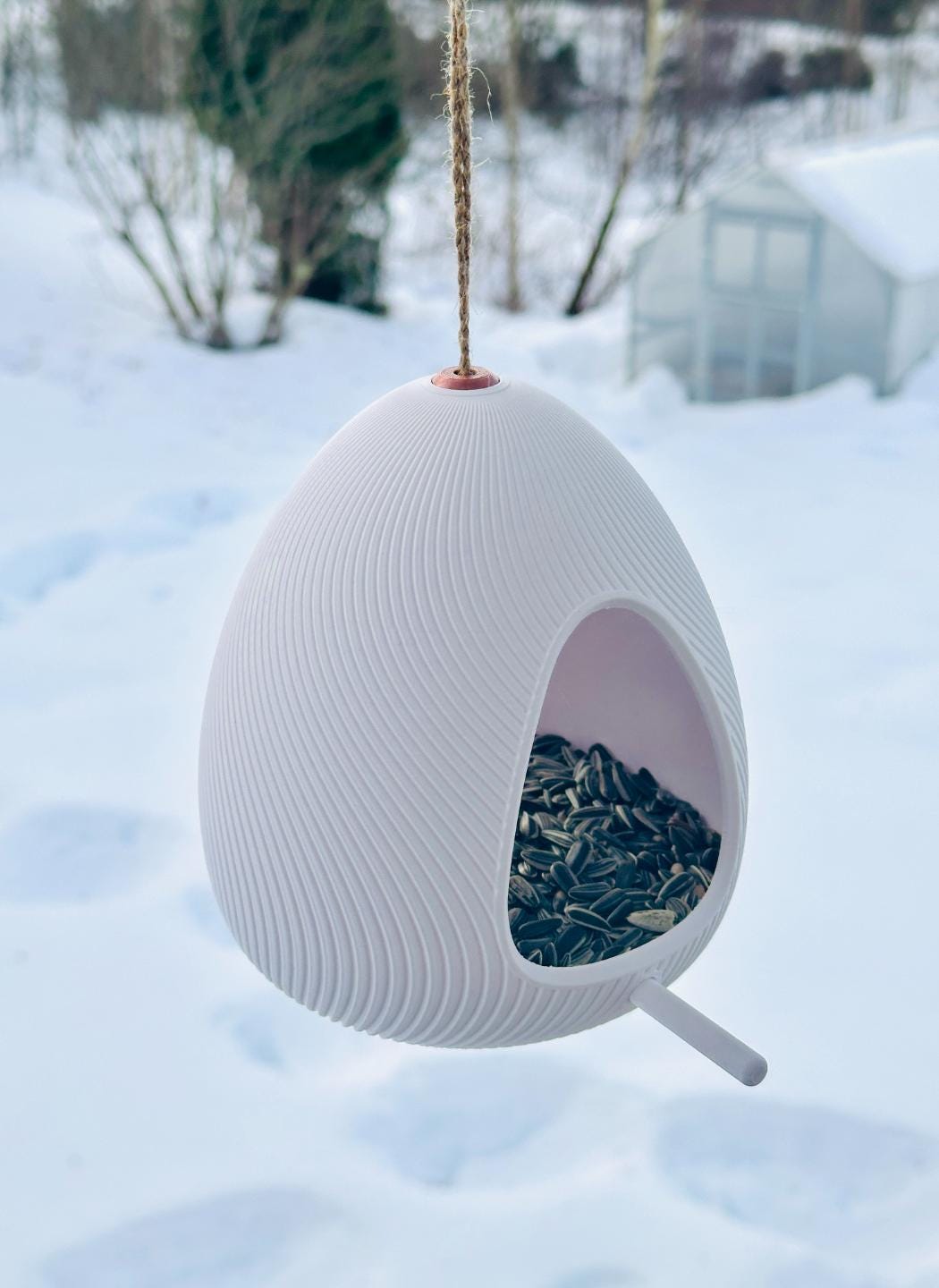 Modern Egg-Shaped Bird Feeder, 3D Printed Minimalist Garden Decor, Outdoor Birdhouse For Finches — photo 1 of 18
