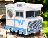 Retro Camper Birdhouse, 3D Printed Vintage RV Bird House, Camping Garden Decor, Gift for RV Lovers — photo 10 of 17
