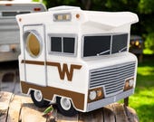Retro Camper Birdhouse, 3D Printed Vintage RV Bird House, Camping Garden Decor, Gift for RV Lovers — photo 1 of 17