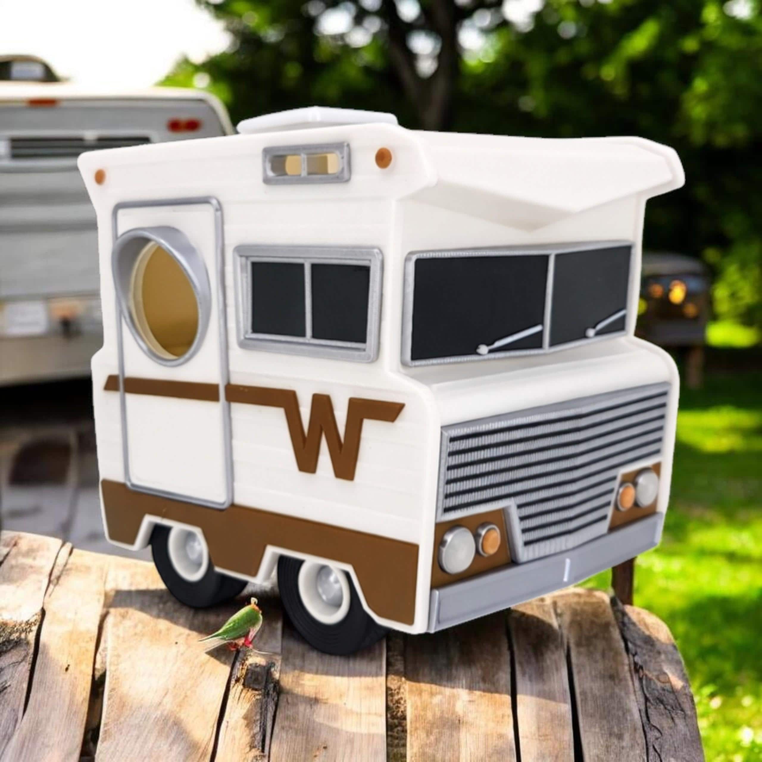 Retro Camper Birdhouse, 3D Printed Vintage RV Bird House, Camping Garden Decor, Gift for RV Lovers — photo 1 of 17