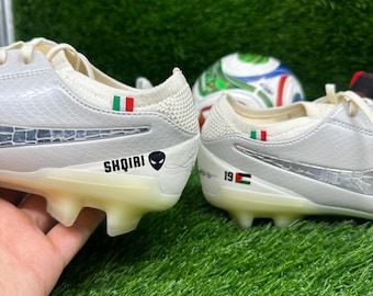 Naklejki na buty piłkarskie – spersonalizowane imię, numer, flaga, symbol