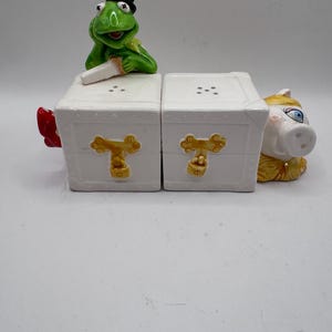 1970年代ヴィンテージ シグマ マペット カーミット ミス・ピギー マジシャン ソルト＆ペッパーシェーカー