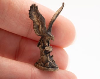 Miniatur Weißkopfseeadler Skulptur | 1:12 Puppenhaus Figur | Bronze-Finish Vogel Statue Decor
