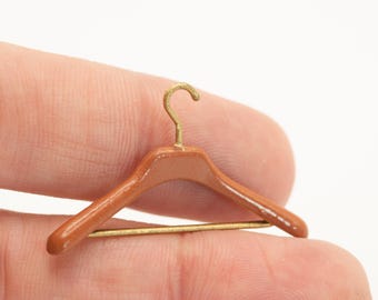 Perchas miniatura para boutique a escala 1:12 / Decoración para armario de casa de muñecas / Juego de 4 / Arce o negro