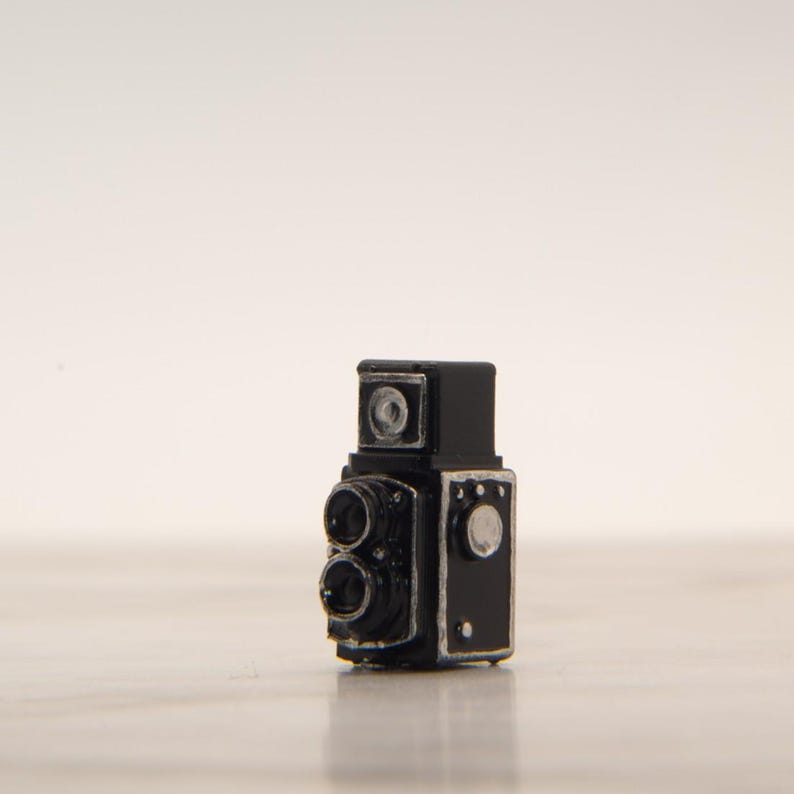 Mini Rolleiflex 1:12 Scale Miniature Rolleiflex Camera | Vintage Dollhouse Bookshelf ...