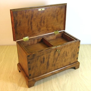 Curly Cherry Miniature Keepsake Box with Lock and lift out Tray image 1