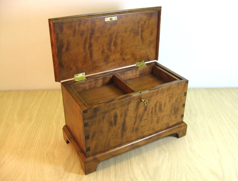 Curly Cherry Miniature Keepsake Box with Lock and lift out Tray image 1