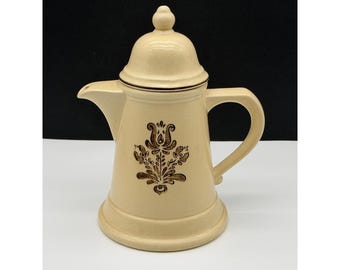 Vintage Pfaltzgraff Village Kaffeekanne aus hellbraunem Steingut mit Deckel