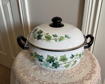 Vintage Enamelware Dutch Oven with Lid | Green Ivy Vine Casserole Pot