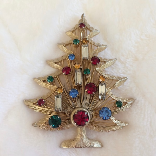 Brooks Christmas Tree Brooch ~~ Harp Style ~~ Rhinestone Tree Brooch