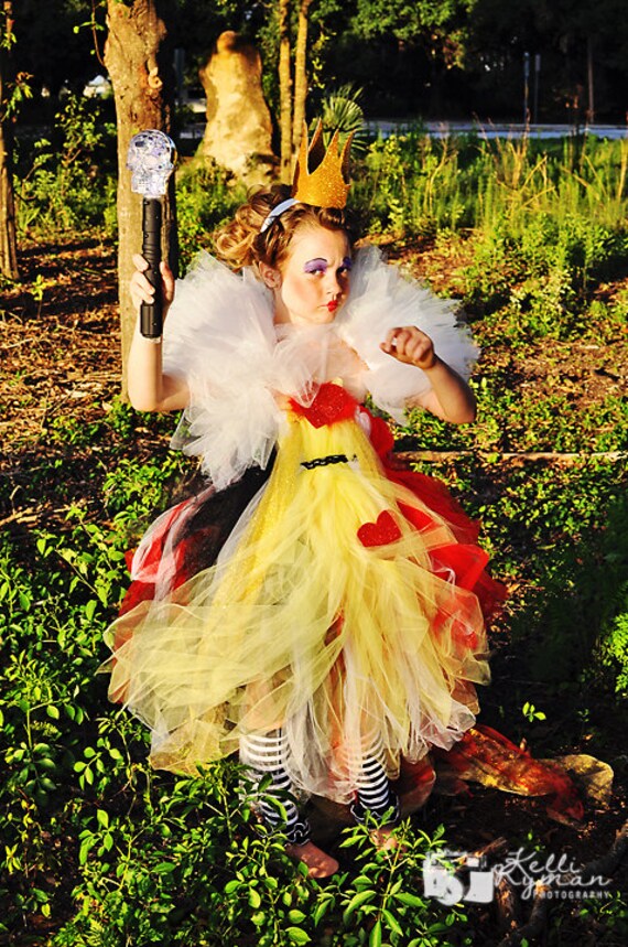 Items similar to Alice In Wonderlands RED QUEEN Deluxe tutu dress costume Girls size 5 or 6