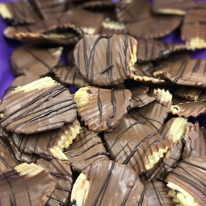 Chocolate Covered Potato Chips 8 oz., 1/2 lb. about 15 to 20 chips favor gift salty & sweet