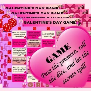 Può includere: Un mazzo di carte rosa per il gioco di San Valentino con dadi, calici di champagne e illustrazioni di regali. Un grande cuore rosa con la scritta "GAME Pass the prosecco, roll the dice, and let the secrets spill".
