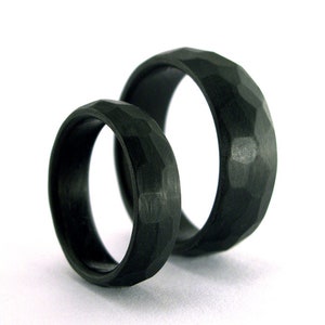 Set of hammered carbon fiber rings . Wedding bands. Matte carbon fiber hammered engagement bands. 00111_6N8N image 5