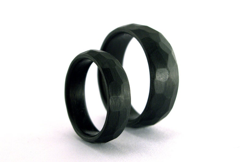 Set of hammered carbon fiber rings . Wedding bands. Matte carbon fiber hammered engagement bands. 00111_6N8N image 5