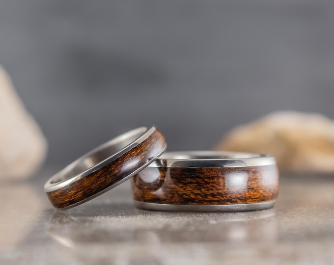 Titanium Wedding Ring Set, Cocobolo Wood Inlay, Matching Bands. (00528_4N7N)