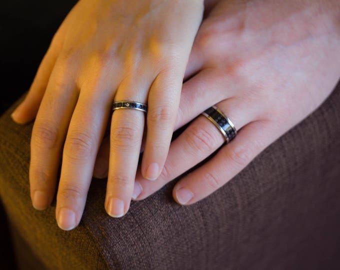 Titanium and Carbon Fiber wedding bands with Swarovski crystal.  (00335_4S7N)