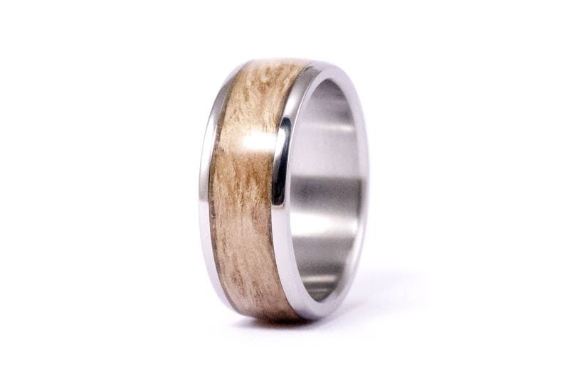Men/'s titanium and bentwood ring 00525/_8N very durable and hypoallergenic. Unique polished finishing wedding band Water resistant