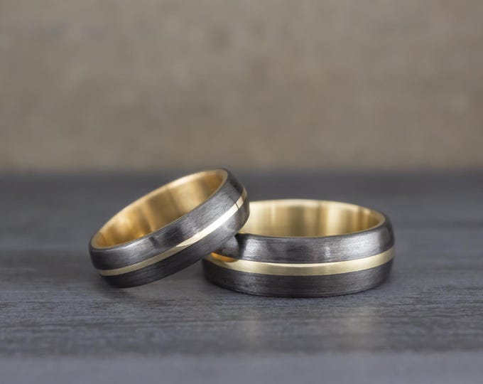18k Gold Wedding Ring Set with Carbon Fiber