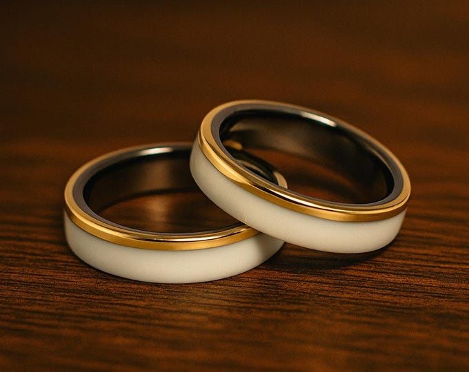 Corian and 18K yellow gold wedding rings set. (00624_4N4N)