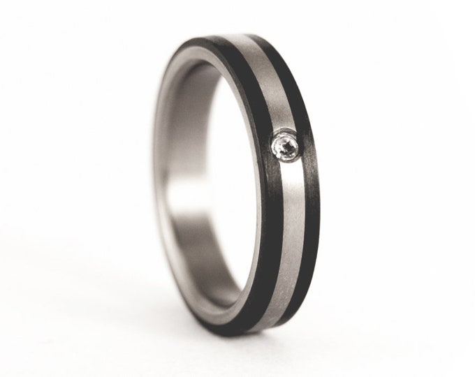 Matte Titanium & Carbon Fiber Ring with Swarovski Crystal. (00307_4S)
