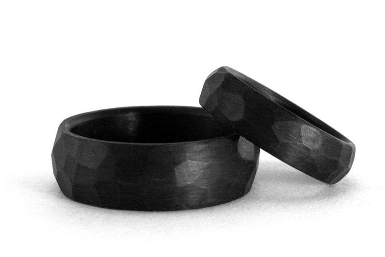 Set of hammered carbon fiber rings . Wedding bands. Matte carbon fiber hammered engagement bands. 00111_6N8N image 9