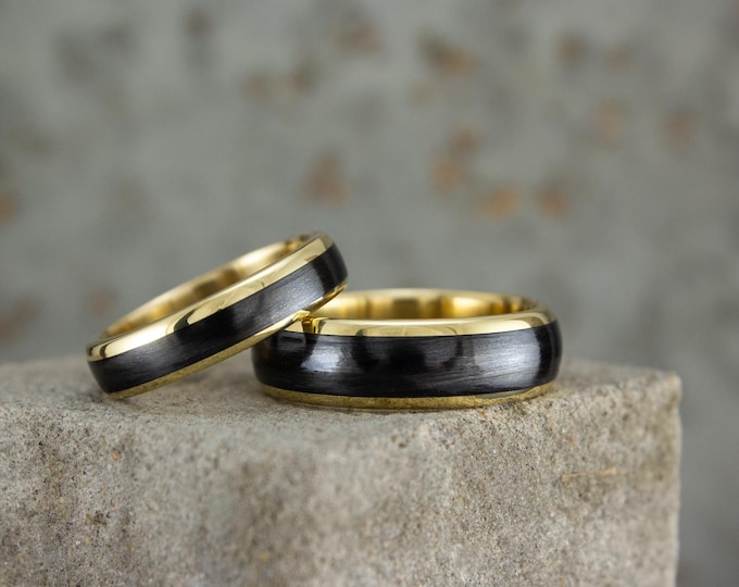 18K Gold Wedding Ring Set, Matte Carbon Fiber Bands. (04709_4N7N)