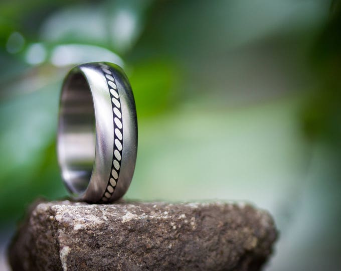 Matte Titanium Wedding Band with Silver Strand, Handmade Ring. (04100_7N)