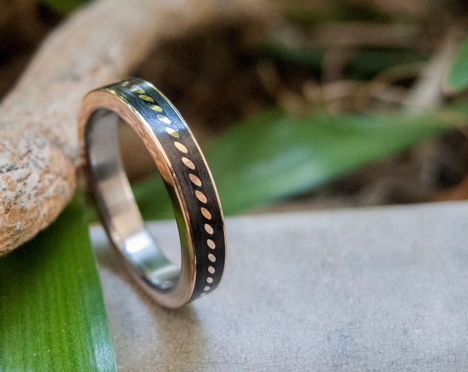 18K Yellow Gold Carbon Fiber Wedding Band, Braided Ring. (44704_4N)