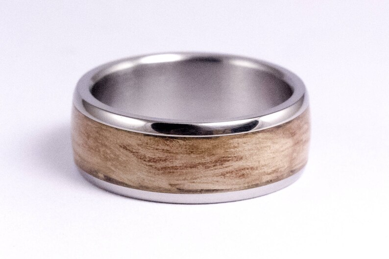 Men/'s titanium and bentwood ring 00525/_8N very durable and hypoallergenic. Unique polished finishing wedding band Water resistant
