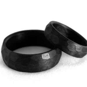 Set of hammered carbon fiber rings . Wedding bands. Matte carbon fiber hammered engagement bands. 00111_6N8N image 8
