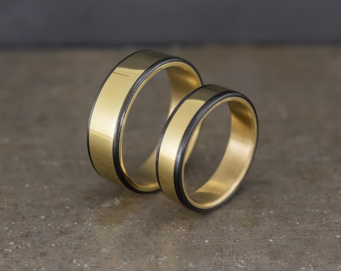 18K Yellow Gold Wedding Ring Set, Matte Carbon Fiber Bands. (04703_4N6N)