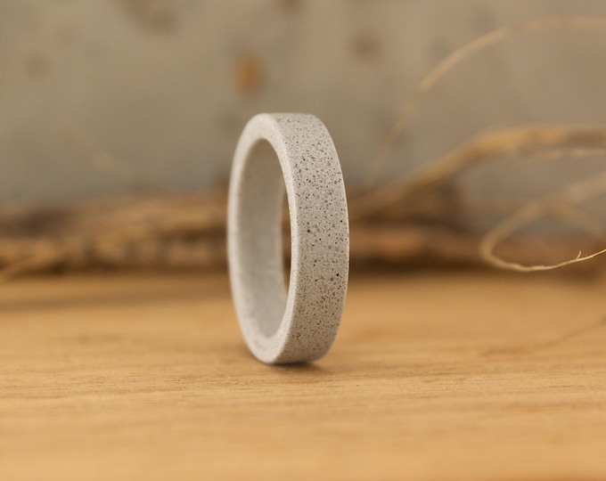 Matte Gray Concrete Ring, Women's Alternative Wedding Band. (00602_4N)