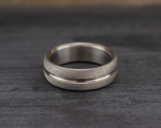 Sandblasted Titanium Ring with Inlay, Round Mens Wedding Band. (00008_7N)