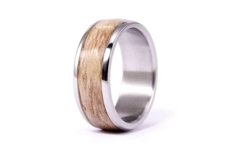 Men/'s titanium and bentwood ring 00525/_8N very durable and hypoallergenic. Unique polished finishing wedding band Water resistant
