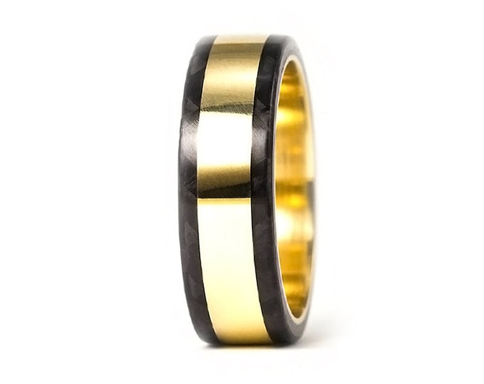 Handmade 18K Yellow Gold Ring with Carbon Fiber Band. (04702_8N)