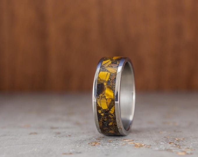 Tiger's Eye Titanium Ring, Flat Wedding Band for Him. (03226_8N)