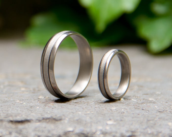 Titanium Carbon Fiber Wedding Band Set, Sandblasted Rings. (00300_4N7N)