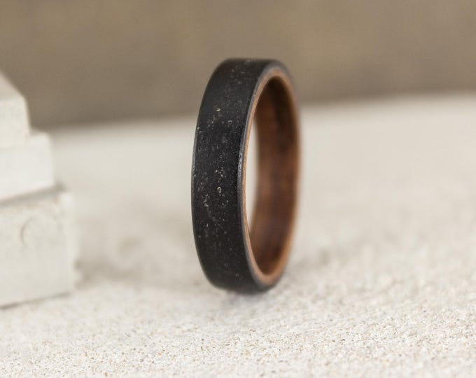 Matte Black Concrete Ring, Wenge Wood Band – Handmade Men's Ring. (00902_4N)