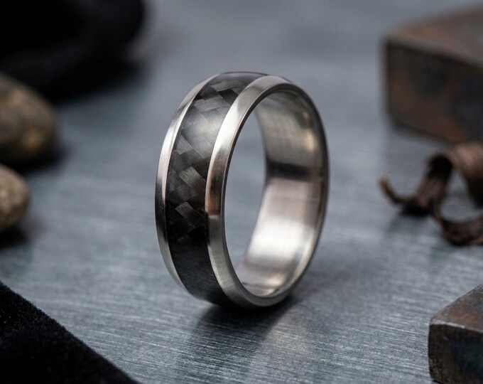 Titanium Ring with Carbon Fiber Band, Handmade Mens Wedding Band. (00331_7N)