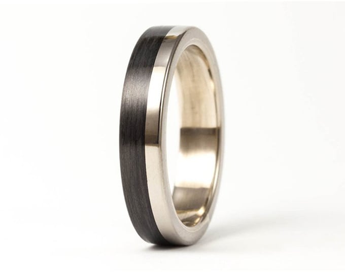 18ct White Gold Ring with Carbon Fiber Band, Womens Wedding Band. (00444_4N)