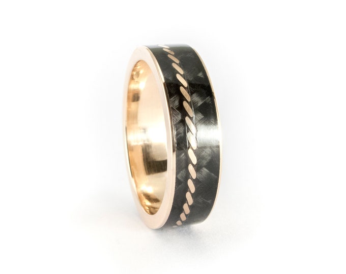 18K Yellow Gold & Carbon Fiber Wedding Band Ring. (44707_7N)