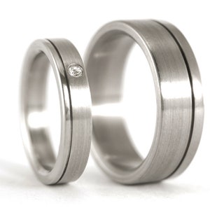 Brushed and polished titanium wedding ring set. Flat titanium matching bands with Swarovski crystal. (00020_4S1_7N)