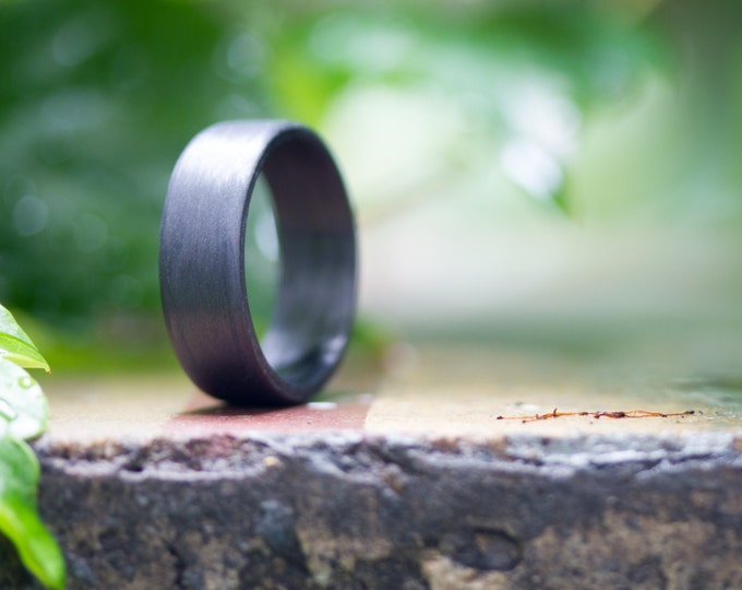 Matte Carbon Fiber Flat Ring, Mens Wedding Band. (00101_7N)