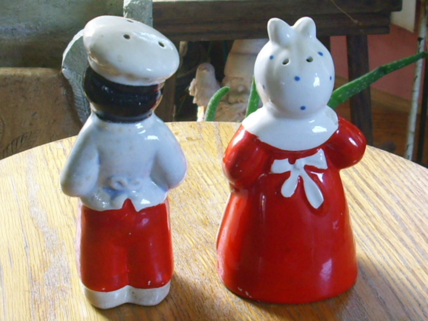 Vintage Black Salt and Pepper Shakers Etsy