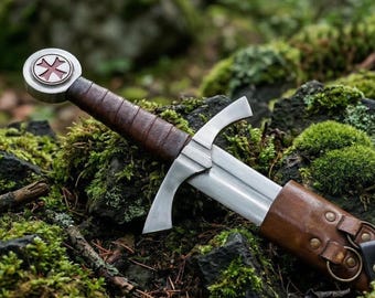 Geschmiedetes Templar Schwert, 1045 Carbon-Stahl Ritterschwert, Lederscheide, Kreuzritter Prop