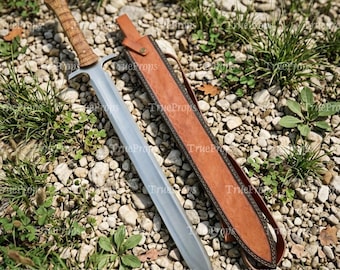 Handmade Medieval Fantasy Sword, 32 Inch Full Tang, Wood Handle, Leather Sheath, Cosplay Prop